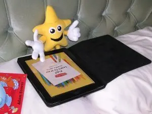 Little Star stars his review of the iPad App Kids Learn to Draw